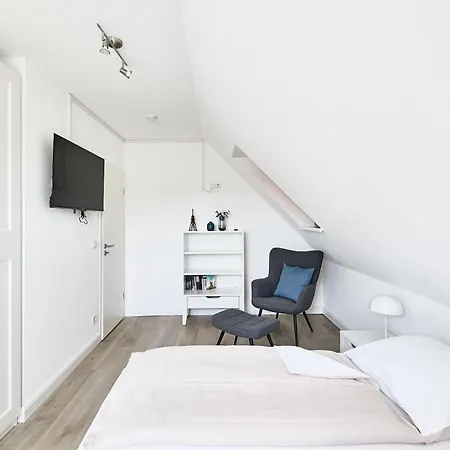 Neptun 14, 10 Apartment