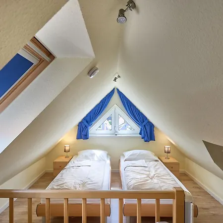 Neptun 14, 10 דירה *